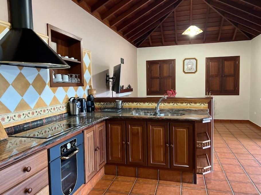 Rustic House La Montana Villa Brena Baja Exterior photo